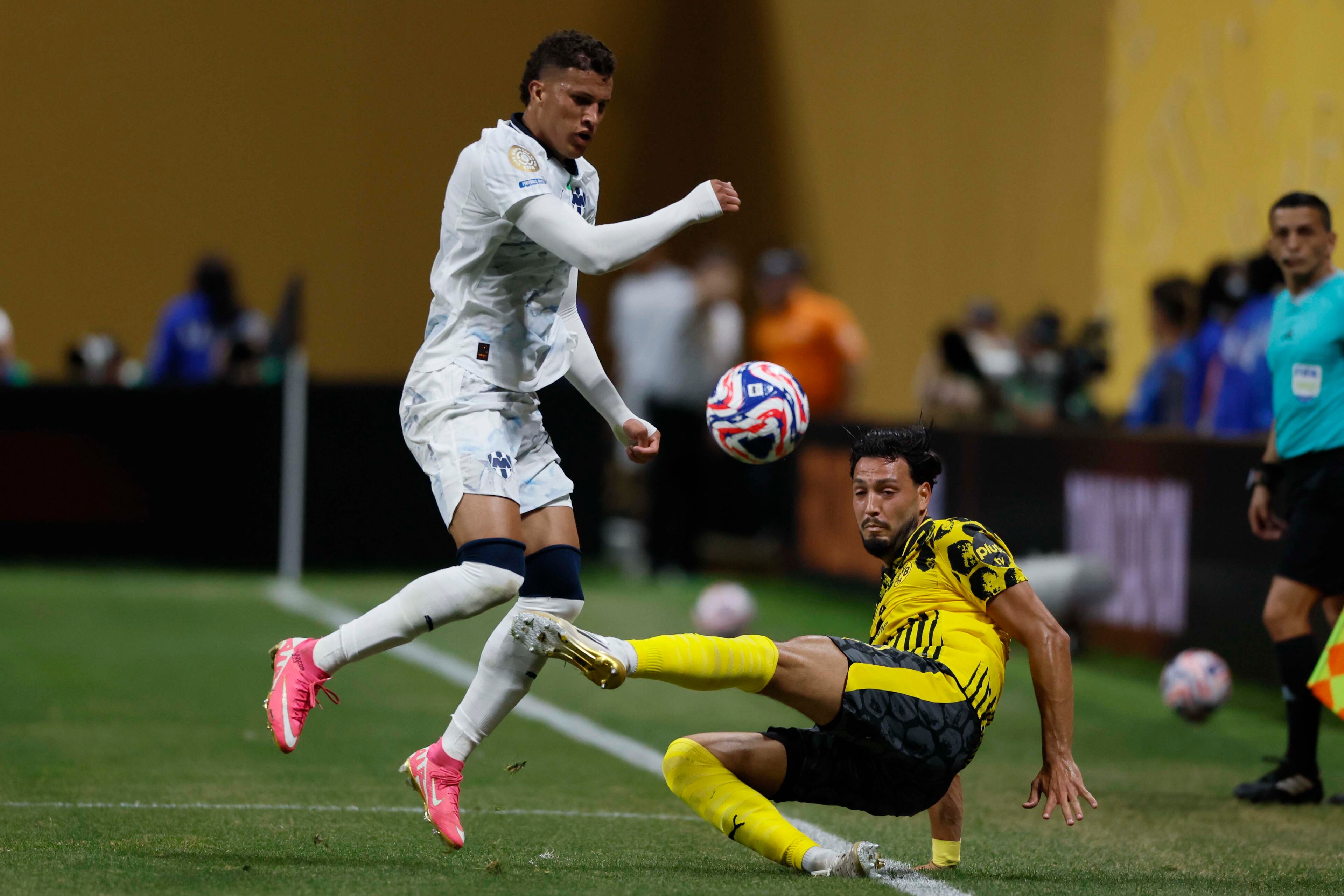 Monterrey defender Nelson Deossa (6) fights for the ball against Borussia Dortmund defender Ramy Bensebaini (5) during the Club World Cup round of 16 soccer match between Borussia Dortmund and C.F. Monterrey in Atlanta, Georgia, on Tuesday, July 1, 2025.
(Miguel Martinez/ AJC)