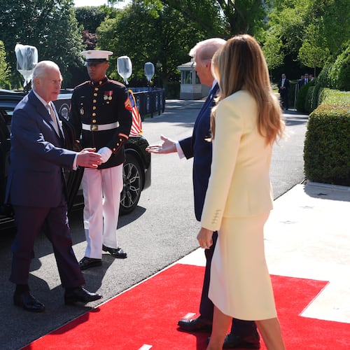 President Donald Trump and first lady Melania Trump greet Britain's King Charles III and Queen Camilla as they arrive at the White House, Monday, April 27, 2026, in Washington (AP Photo/Mark Schiefelbein)