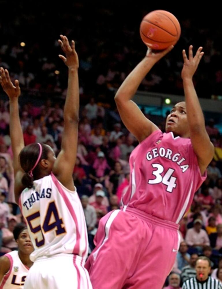 Georgia women wear pink in game against LSU