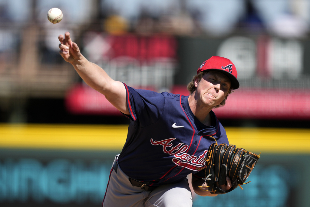 Atlanta Braves pitcher Owen Murphy throws during the third inning of a spring training baseball game against the Pittsburgh Pirates Tuesday, Feb. 27, 2024, in Bradenton, Fla. (Charlie Neibergall/AP)