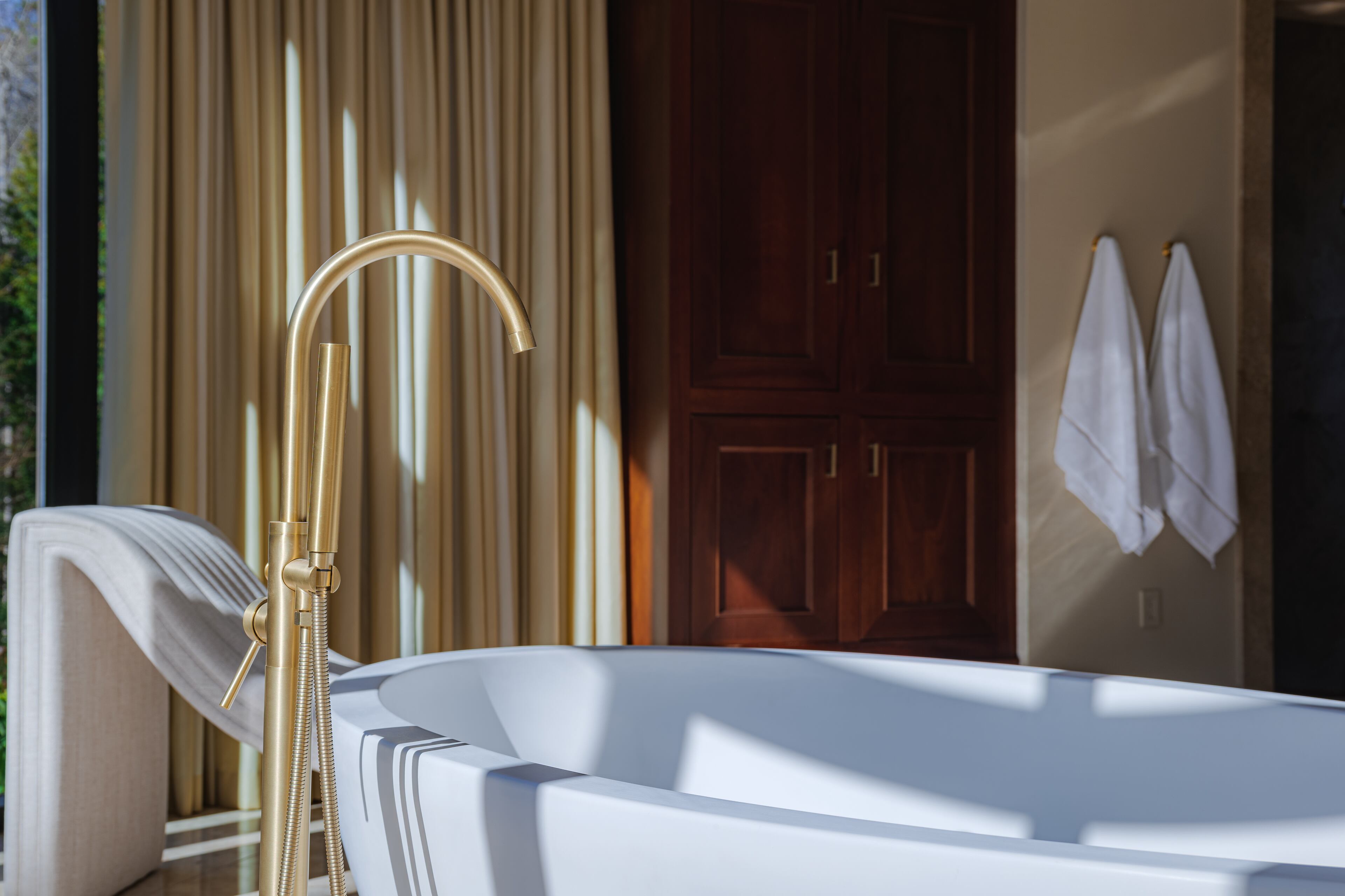 This Milton mansion is a unique find, even among Georgia’s luxury listings.
Listing by Bonnie Smith