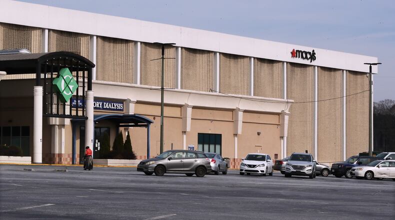 Macy’s recently announced plans to shutter its Greenbriar Mall store. Curtis Compton / Curtis.Compton@ajc.com”