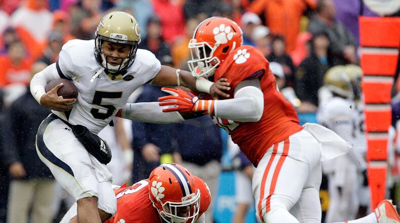 CLEMSON, SC - OCTOBER 10: Shaq Lawson #90 of the Clemson Tigers sacks Justin Thomas #5 of the Georgia Tech Yellow Jackets during their game at Memorial Stadium on October 10, 2015 in Clemson, South Carolina. (Photo by Tyler Smith/Getty Images)