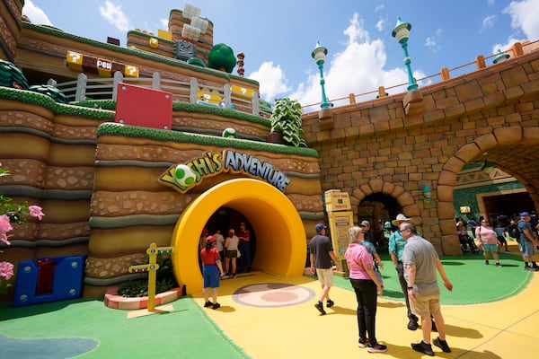 Camine por diferentes partes del mundo de Super Nintendo en el universo épico de Universal Resort Orlando. (John Rouse/AP)