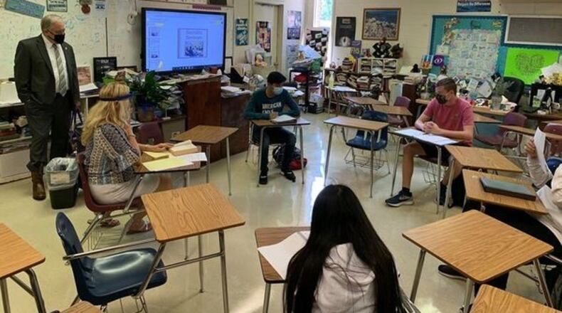 Superintendent Richard Woods meets with students at Fitzgerald High School. CONTRIBUTED