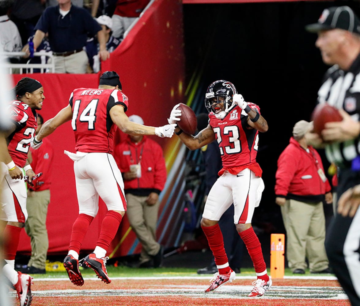 Super Bowl 2017: Robert Alford interception