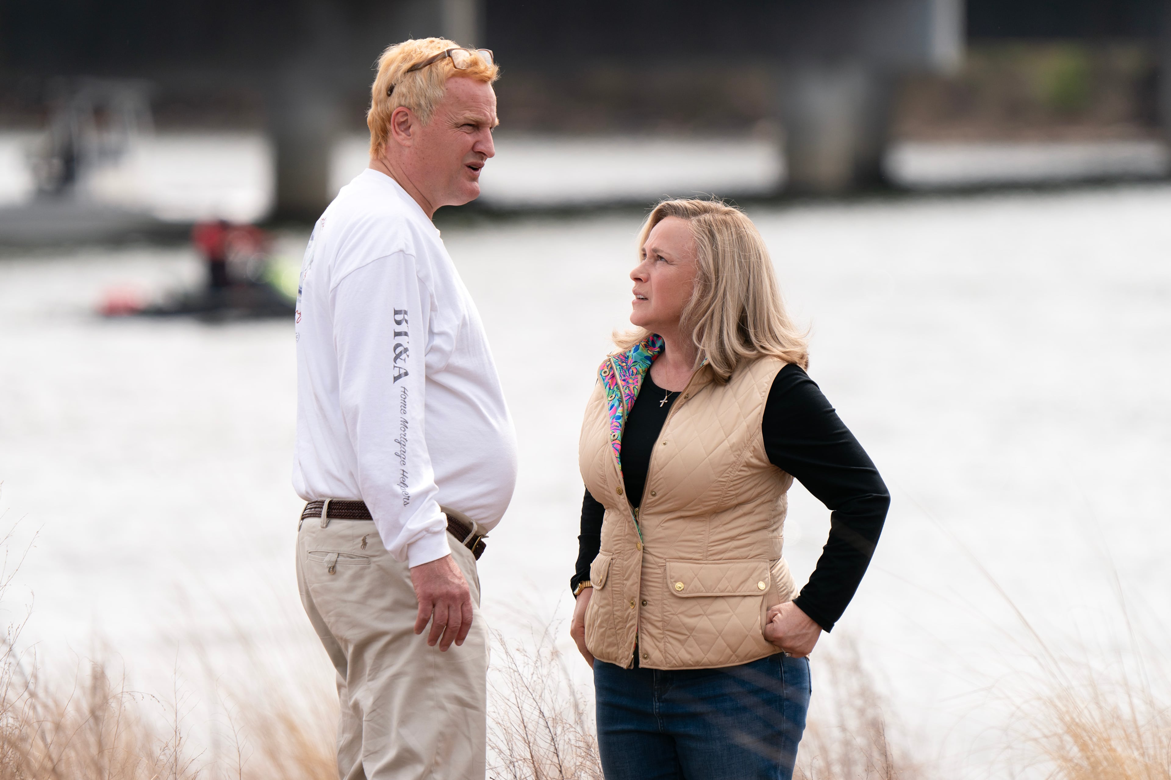 Jason Clarke and Patricia Arquette as Alex and Maggie Murdaugh in the Hulu limited series "Murdaugh: Death in the Family."