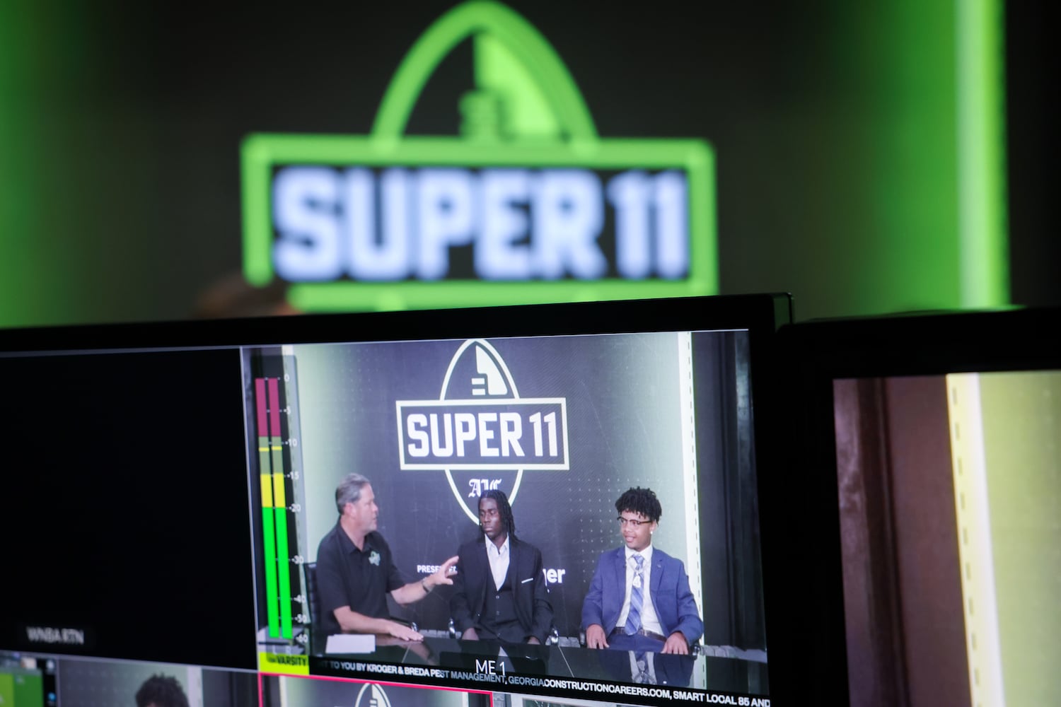 super 11 show