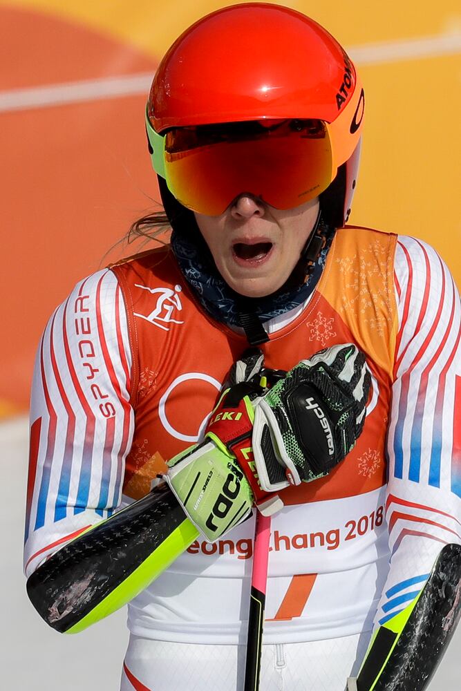 Mikaela Shiffrin wins gold in women's giant slalom