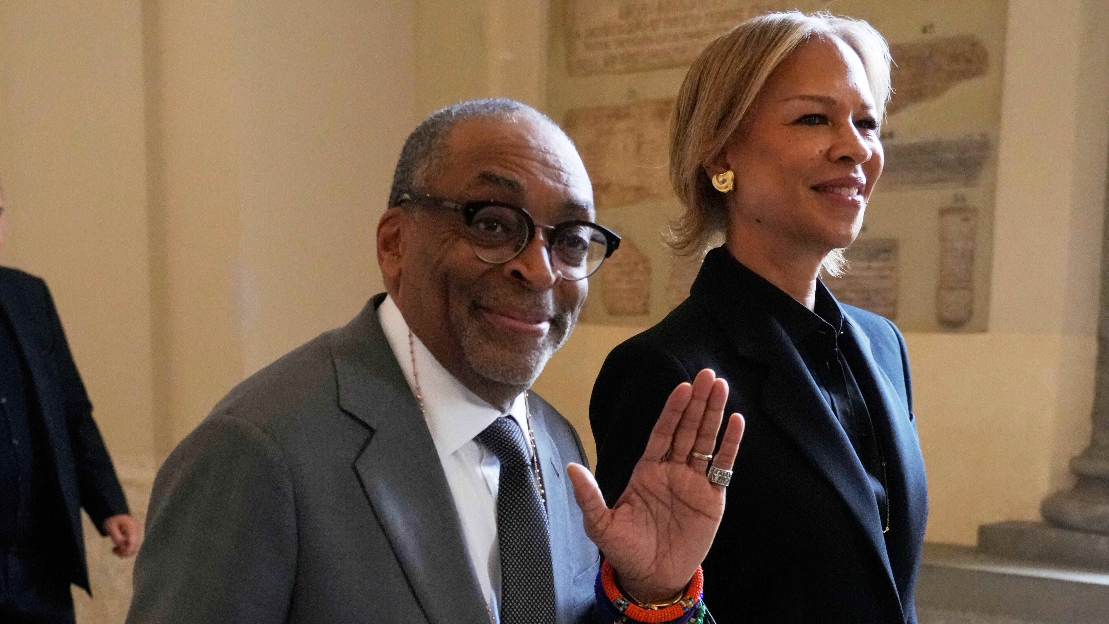 Film Director Spike Lee and his wife Tonya Lewis Lee leave at the end of an audience of Pope Leo XIV with actors and directors from the cinema, at the Vatican, Saturday, Nov. 15, 2025. (AP Photo/Gregorio Borgia)