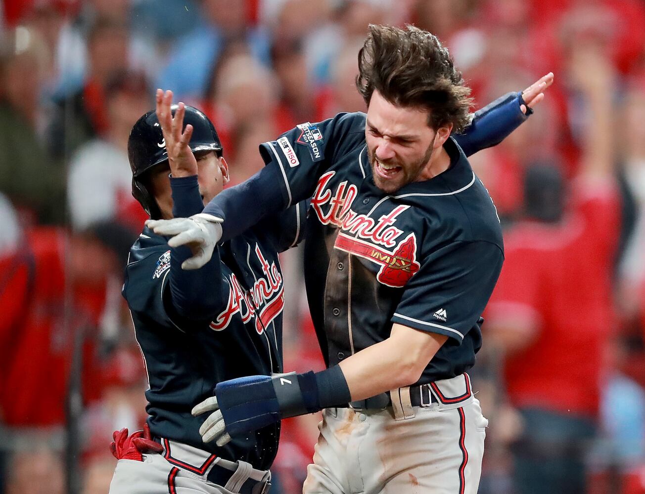 Photos: Braves win in dramatic fashion, lead Cardinals 2-1 in NLDS