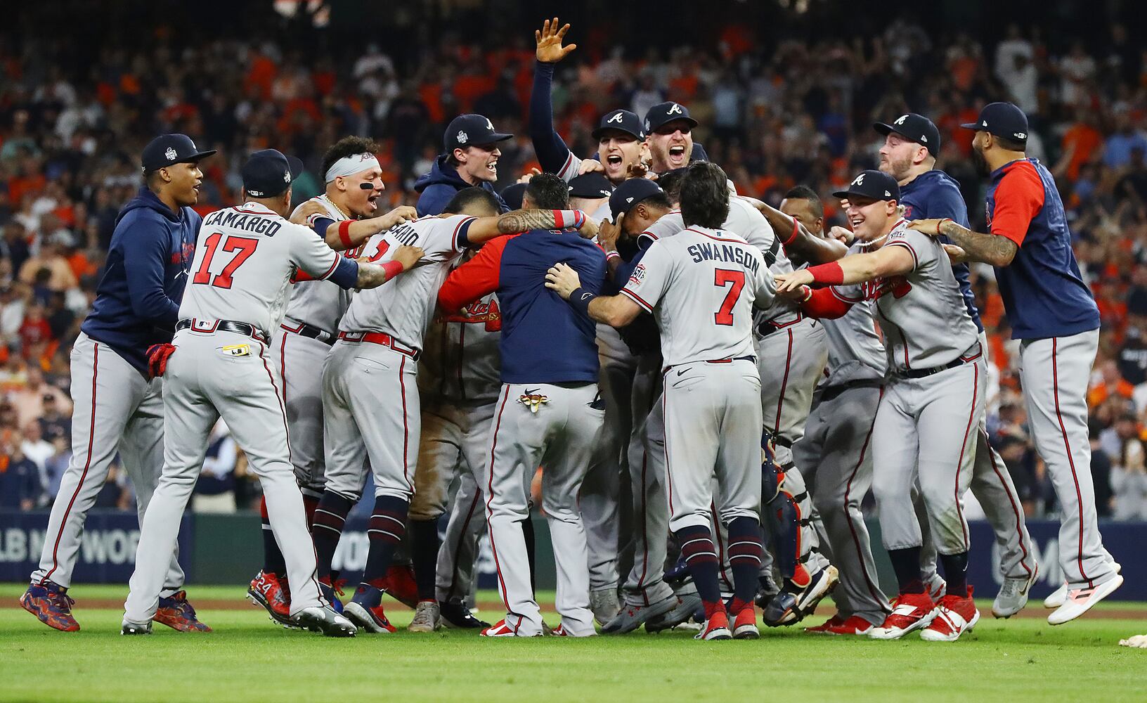 BRAVES SERIES PHOTO