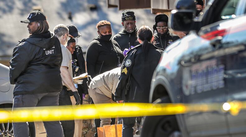 February 10, 2022 Atlanta: One person was killed in a shooting Thursday morning, Feb. 10, 2022 at a southwest Atlanta apartment complex. Atlanta police are still collecting evidence at the Appletree Apartments in the 2300 block of Campbellton Road, located just south of Adams Park. Officers responded to the complex shortly before 11 a.m. and found the victim dead outside one of the buildings. “It is the very early stages of this investigation,” Atlanta police Maj. Carlo Peek told The Atlanta Journal-Constitution from the scene. “I don’t have motive or a suspect to share with you at this time.” Investigators believe the victim was shot in the parking lot. A door to an apartment was left ajar not far from where the body was found, Peek said.
“We ask if anybody out here heard, saw anything, if you would please call Atlanta police homicide or Crime Stoppers,” he said. “We would greatly appreciate it.” Tipsters can remain anonymous, and be eligible for rewards of up to $2,000, by contacting Crime Stoppers Atlanta at 404-577-8477, texting information to 274637 or visiting the Crime Stoppers website. (John Spink / John.Spink@ajc.com)