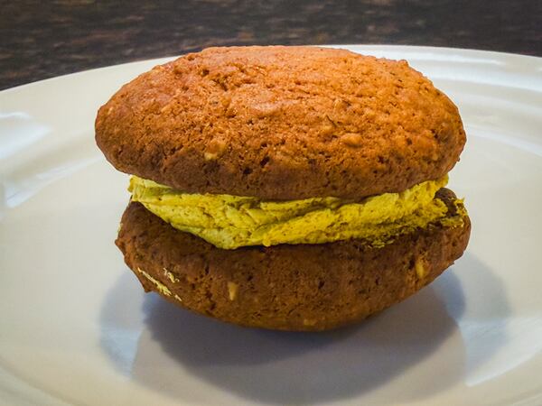 A vegan golden milk oatmeal cream pie from Raani Coffee Roasters.