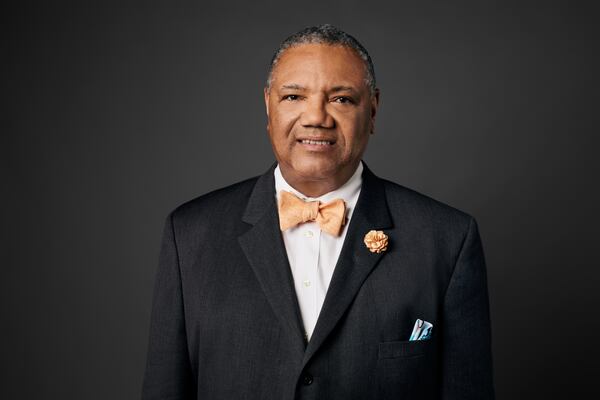 The Atlanta Journal-Constitution's D. Orlando Ledbetter has been named the winner of the Bill Nunn Memorial Award.
