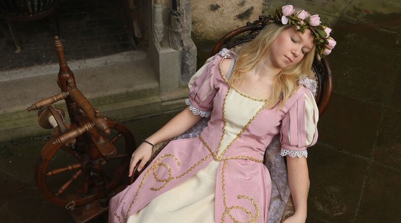 Sleeping Beauty Grimm fairy tale