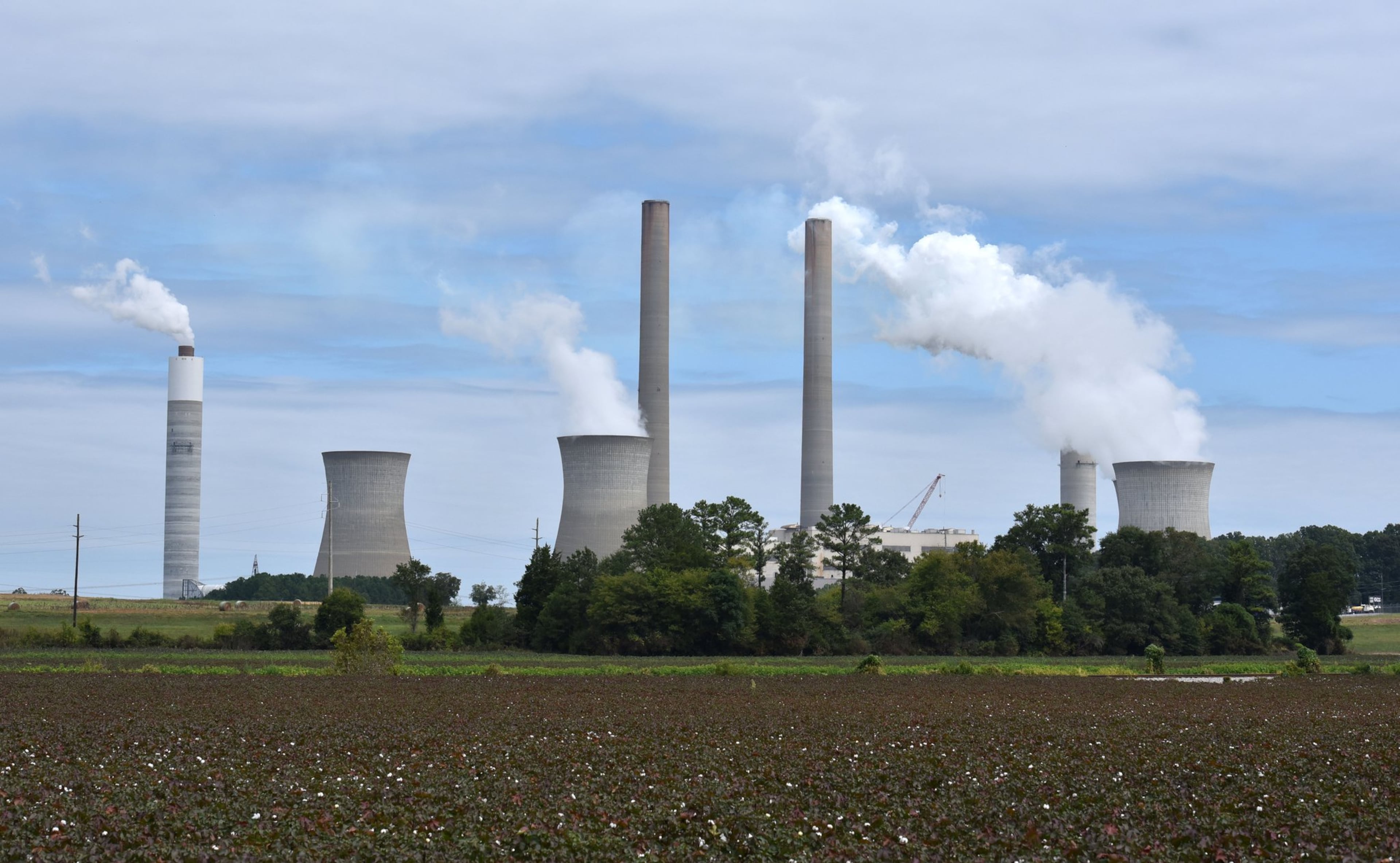 Georgia Power’s coal-fired Plant Bowen is a short distance from where the utility conducted exploratory drilling to investigate storing carbon dioxide underground. (Hyosub Shin/AJC)