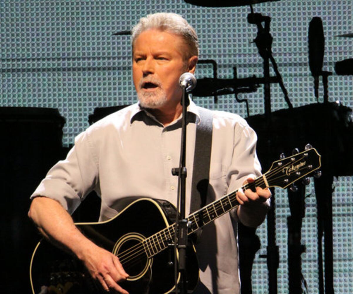 The Eagles jam at Verizon