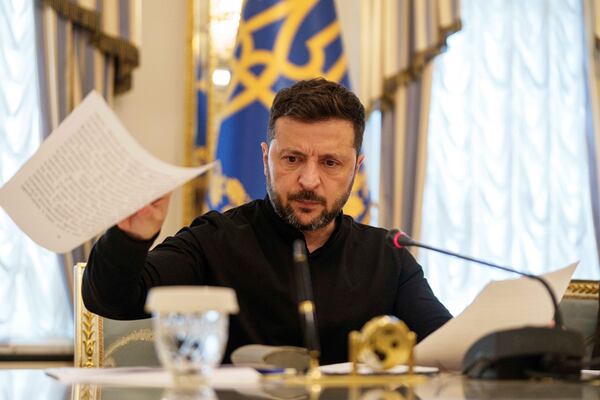 Ukrainian President Volodymyr Zelenskyy speaks to journalists during a press conference in Kyiv, Ukraine, on Wednesday, June 4, 2025. (AP Photo/Evgeniy Maloletka)
