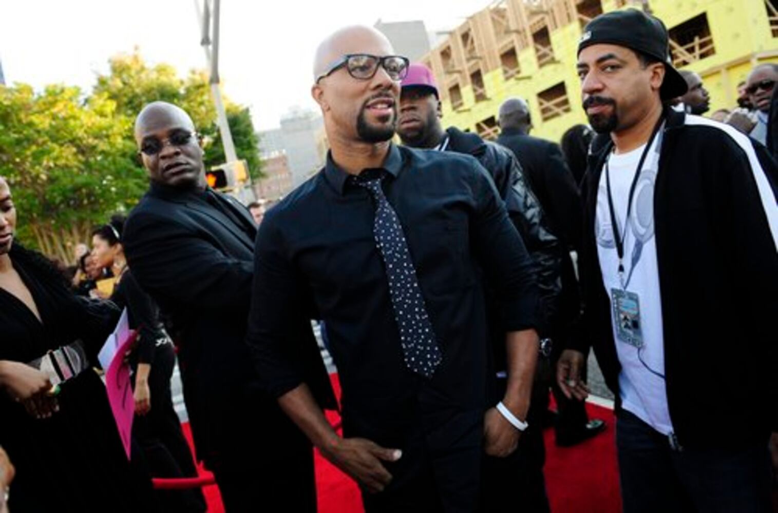 Stars shine on BET Awards red carpet