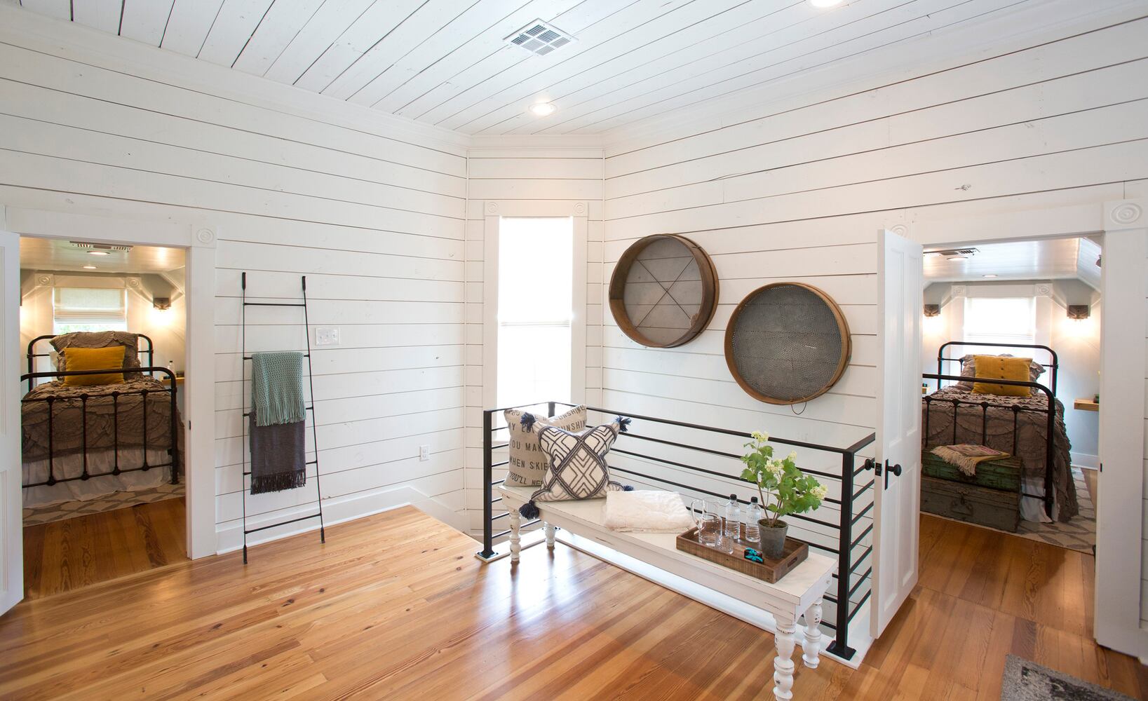A stay at Chip and Joanna Gainesí perfectly fixed-up Magnolia House