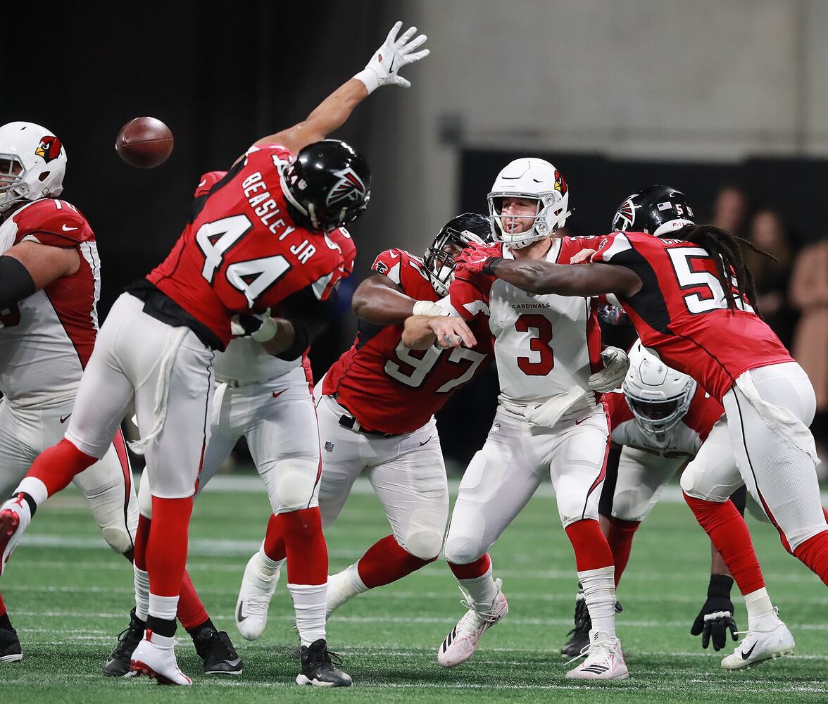 Photos: Falcons end five-game skid with rout of Cardinals