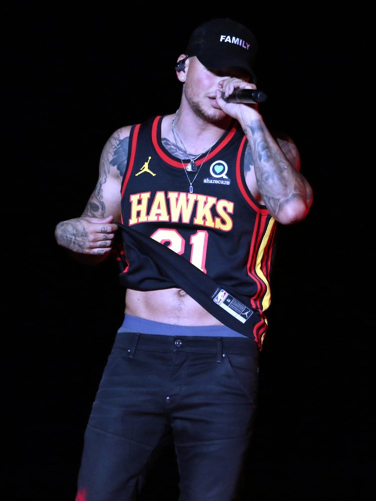 Country star Kane Brown brought his Blessed & Free tour to a nearly sold-out State Farm Arena in Atlanta on Sunday, Oct. 24, 2021. Jordan Davis and Restless Road opened the show. / 
Robb Cohen for the Atlanta Journal-Constitution