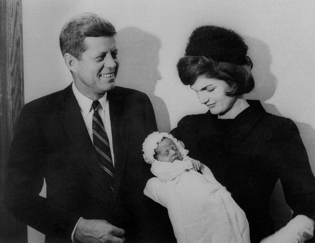 Dec. 8, 1960