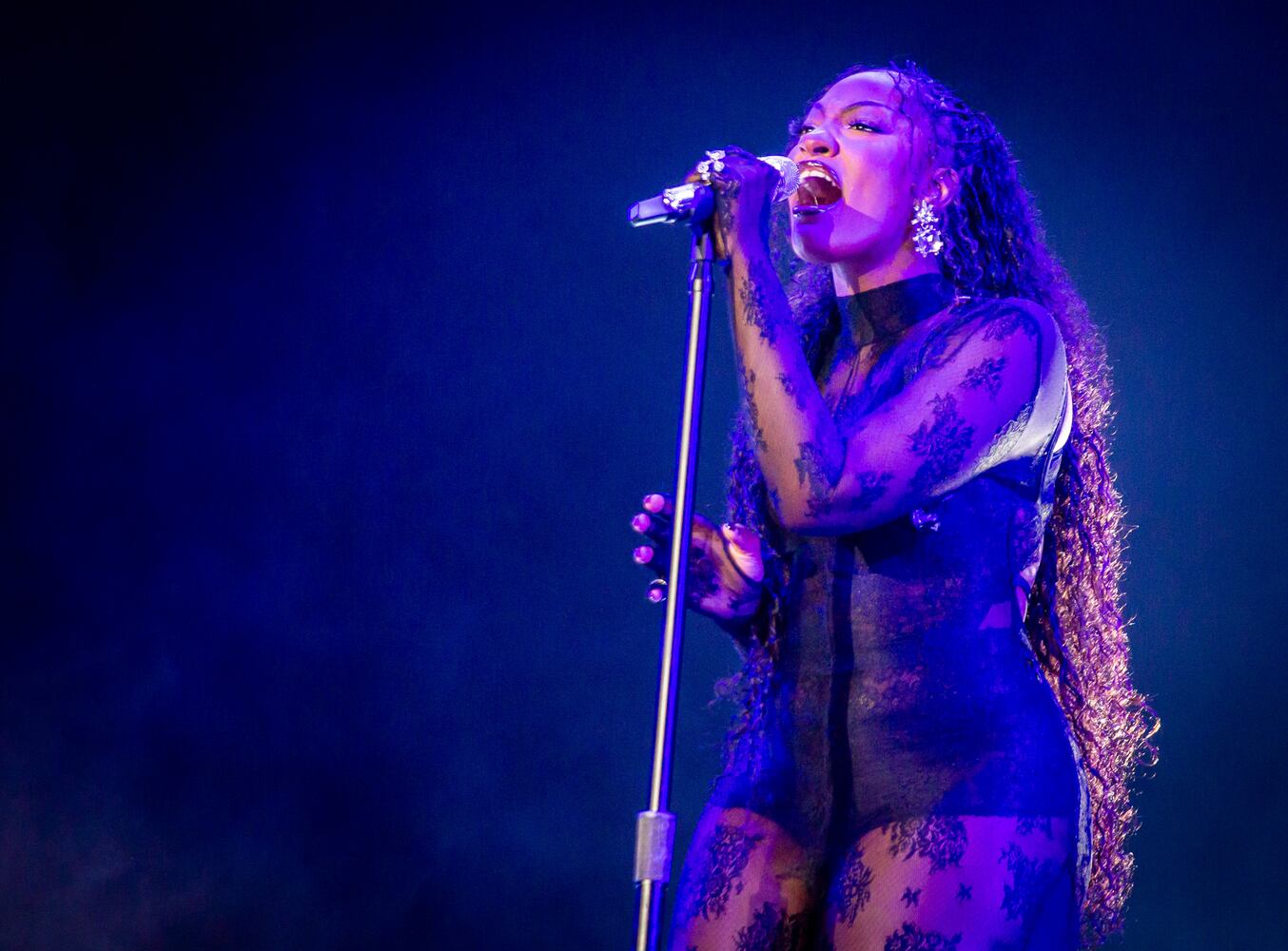 Tems wowed ONE Musicfest with sultry singing fused with Nigerian influences Sunday night, October 29, 2023, in Atlanta. (Ryan Fleisher for The Atlanta Journal-Constitution)