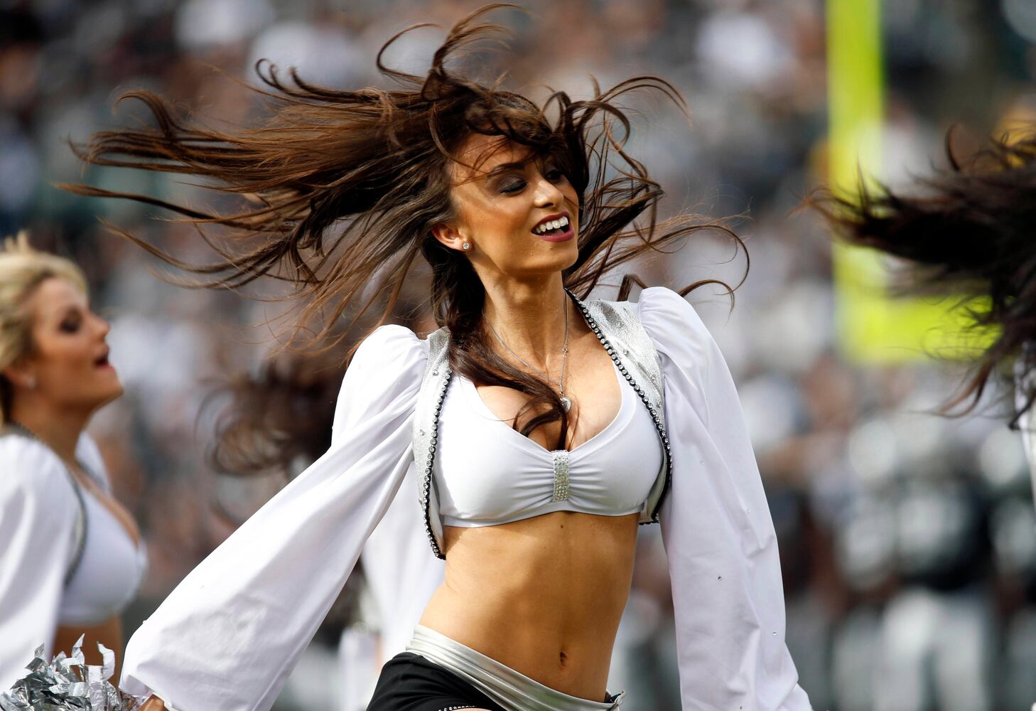 NFL cheerleaders and fans, Week 9