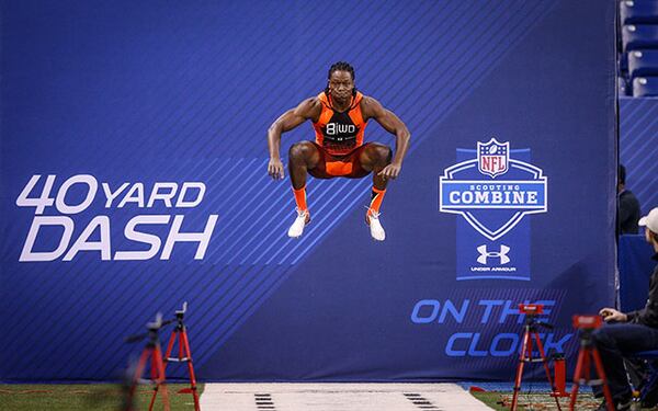 Wide receiver Chris Conley of Georgia gets ready to run the 40-yard dash during the 2015 NFL Scouting Combine at Lucas Oil Stadium on February 21, 2015 in Indianapolis, Indiana. (Photo by Joe Robbins/Getty Images)