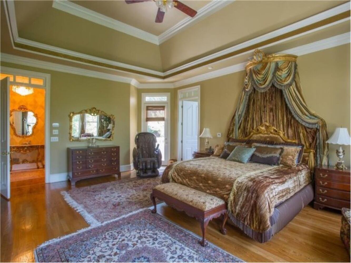 215 Bunratty Ct, Roswell, GA 30076
