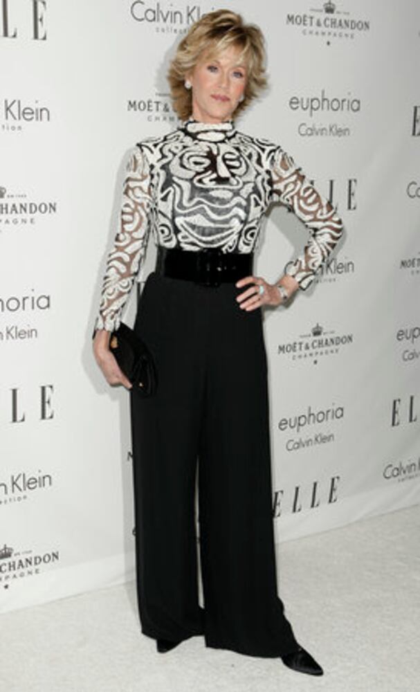 Halle Berry honored at "Elle's Women in Hollywood" event