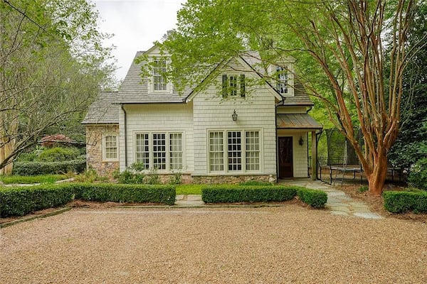 Josh Brolin's Atlanta home features a separate guest house with two living areas with full kitchens. (Courtesy of Jacob Bean)