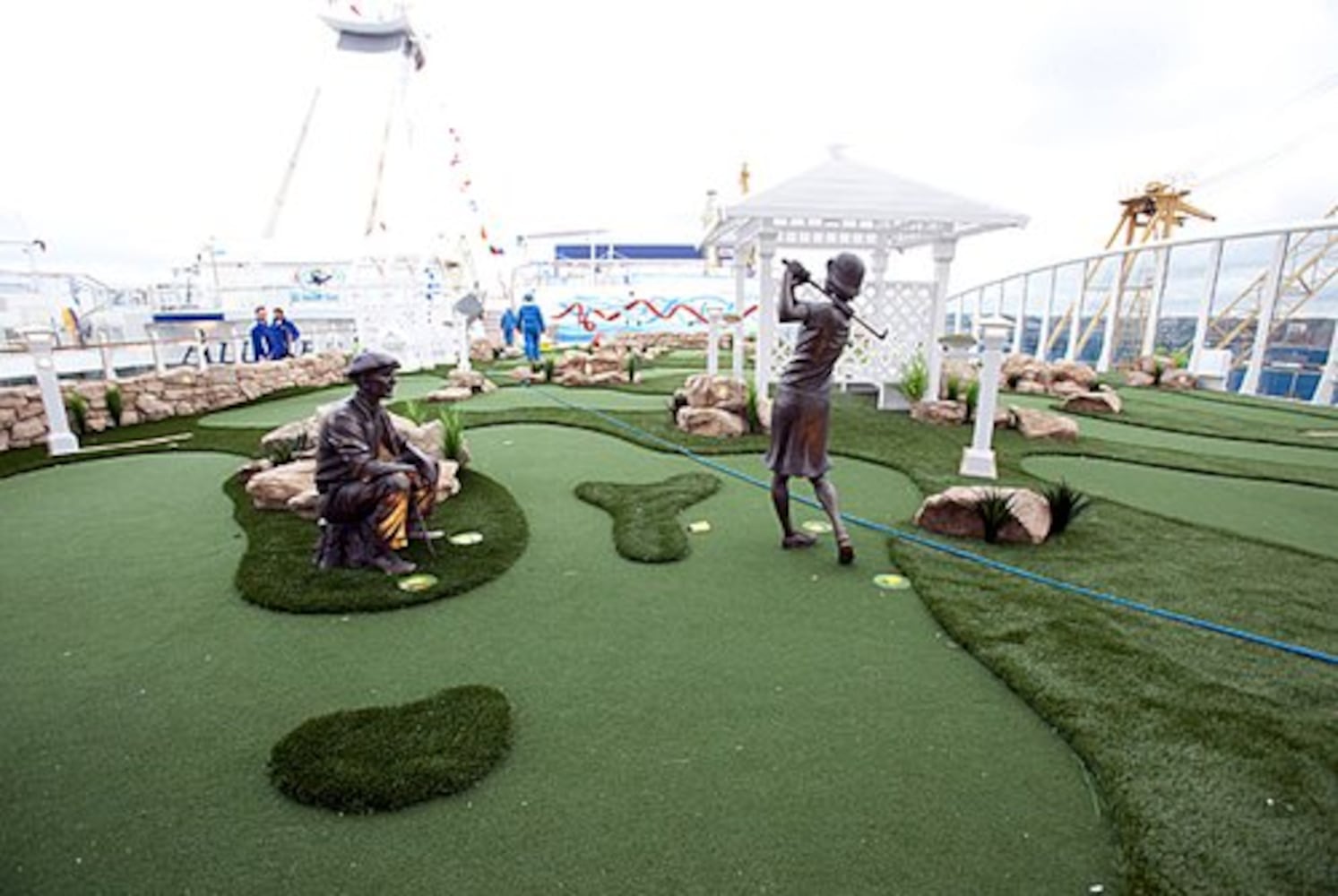 World's largest cruise ship: Allure of the seas