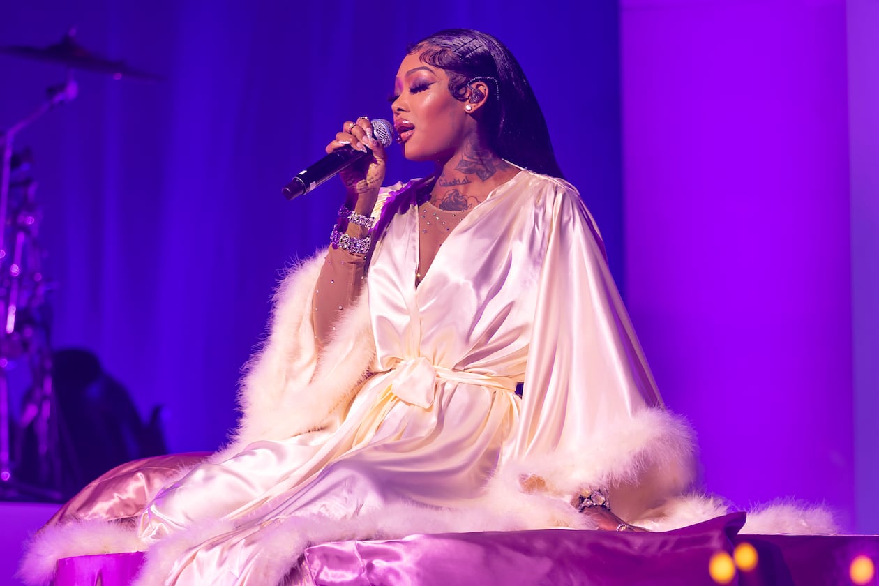 Summer Walker performs onstage during the "One Night Only" CLEAR EP Series Concert at Cobb Energy Performing Arts Centre on June 1, 2023, in Atlanta, Georgia. (Terence Rushin/Getty Images for LVRN/Interscope Records)