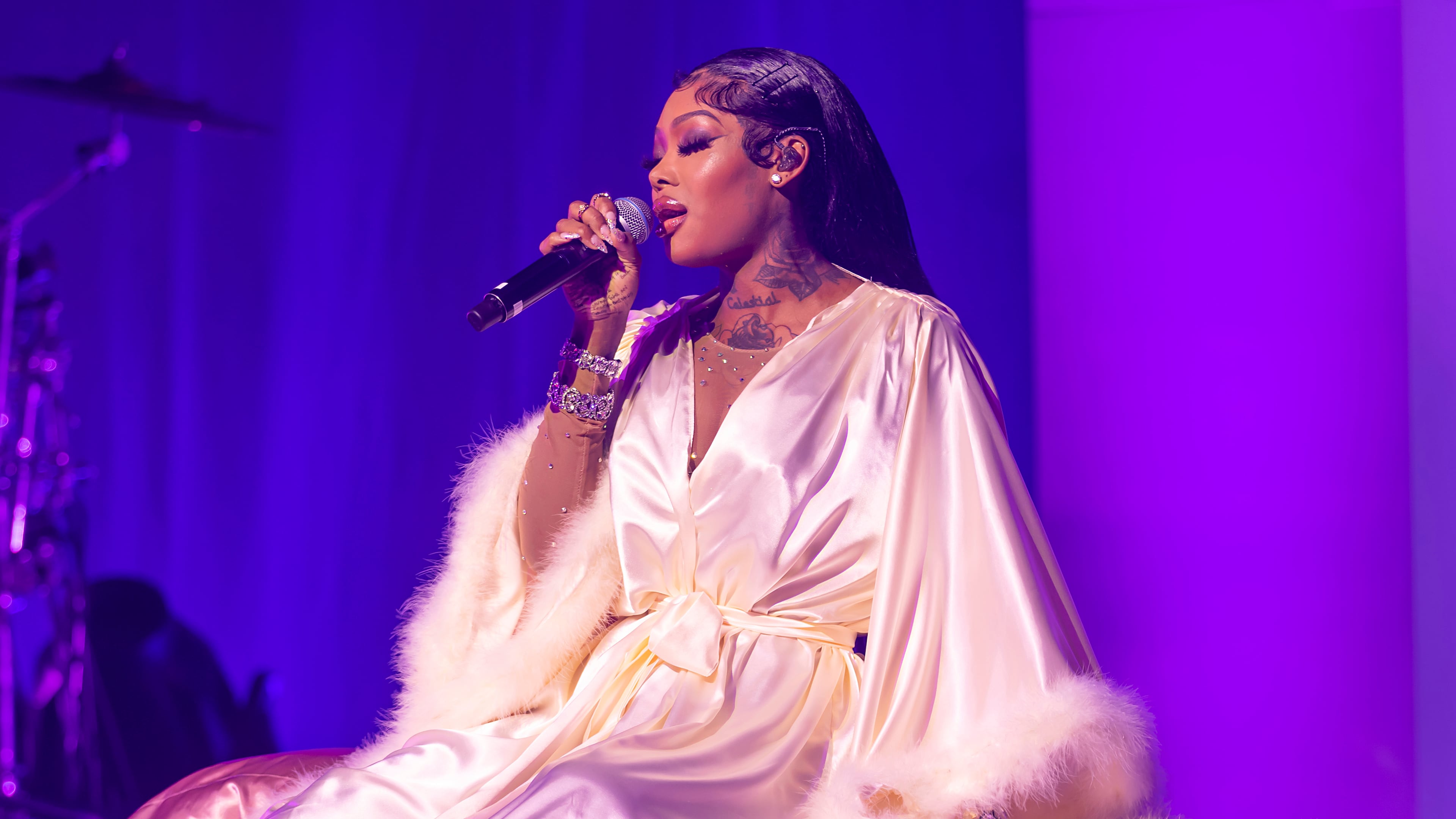 Summer Walker performs onstage during the "One Night Only" CLEAR EP Series Concert at Cobb Energy Performing Arts Centre on June 1, 2023, in Atlanta, Georgia. (Terence Rushin/Getty Images for LVRN/Interscope Records)