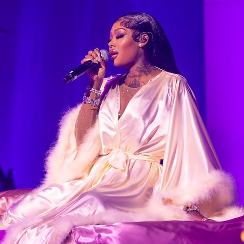 Summer Walker performs onstage during the "One Night Only" CLEAR EP Series Concert at Cobb Energy Performing Arts Centre on June 1, 2023, in Atlanta, Georgia. (Terence Rushin/Getty Images for LVRN/Interscope Records)