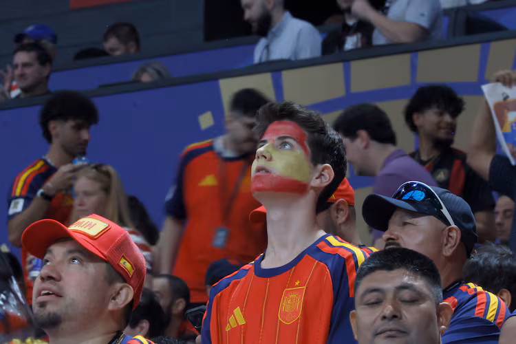 Fans of Spain get ready for the Spain vs. Saudi Arabia FIFA World Cup match Sunday, June 21, 2026, at Atlanta Stadium. (Miguel Martinez/AJC)