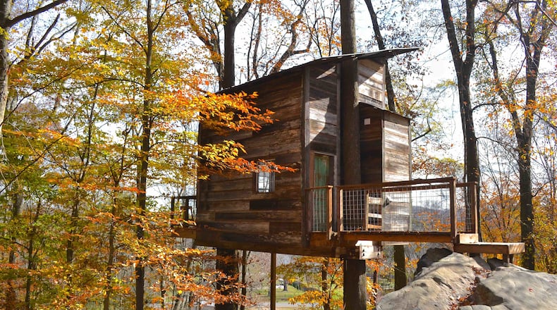 The folks at Treetop Hideaways near Chattanooga have used reclaimed material from local industrial sites and an 1860's barn, while carefully choosing design and technology for excellent insulation and comfort.