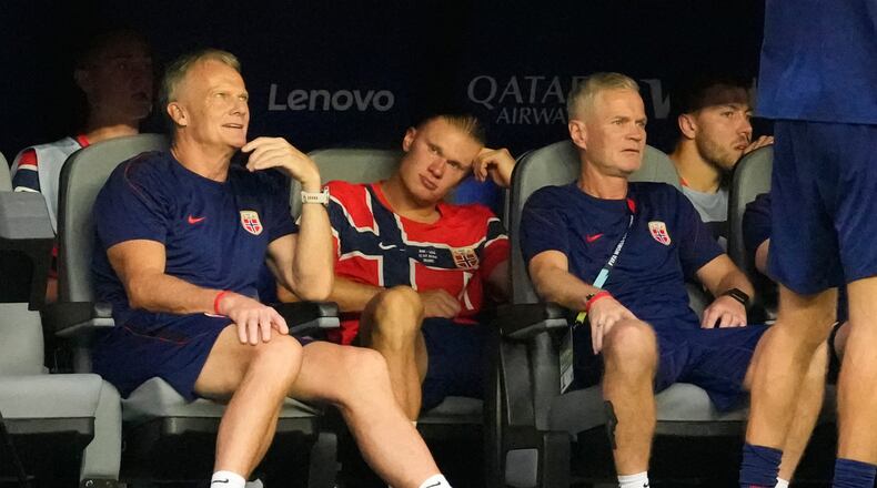 Norway's Erling Haaland (9) sits on the bench during the World Cup quarterfinal soccer match between Norway and England in Miami Gardens, Fla., Saturday, July 11, 2026. (AP Photo/Chris Carlson)