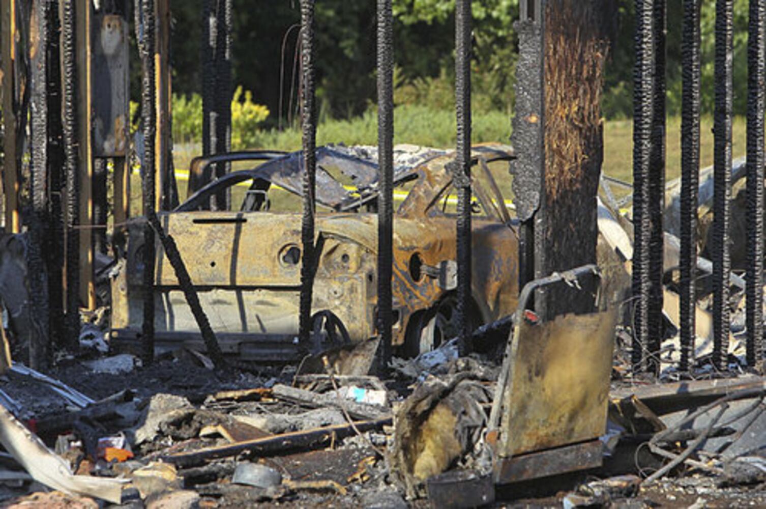 Fulton explosion kills 2