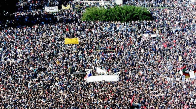 WASHINGTON- Oct. 16, 1995 The crowd of people attending the Million Man March stretched from the grounds of the U.S. Capitol building down the Mall towards the Washington Monument. Official crowd size was never confirmed, but estimates ranged from 400,000 to more than 1 million. Photo by Rick McKay/Washington Bureau)95Cox photo by Rick McKay