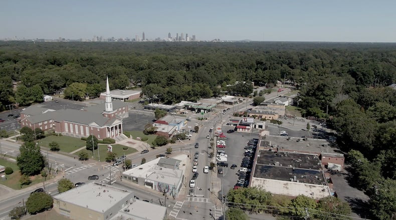 Aerial view of Cascade Heights neighborhood (Hyosub Shin / Hyosub.Shin@ajc.com)