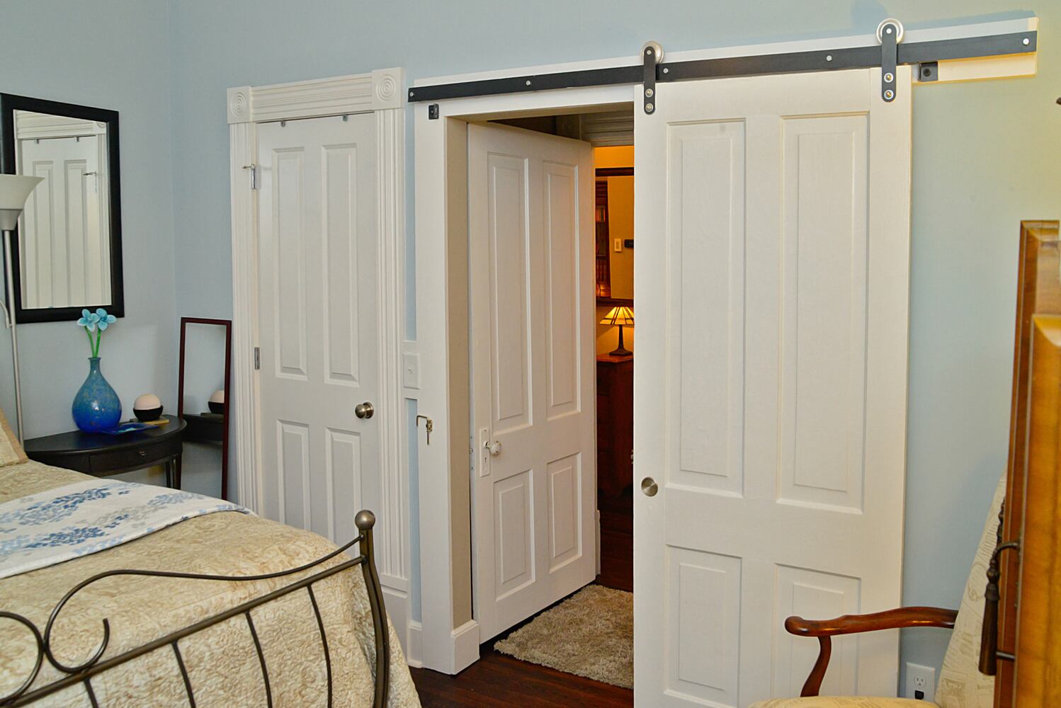 Guest bedroom