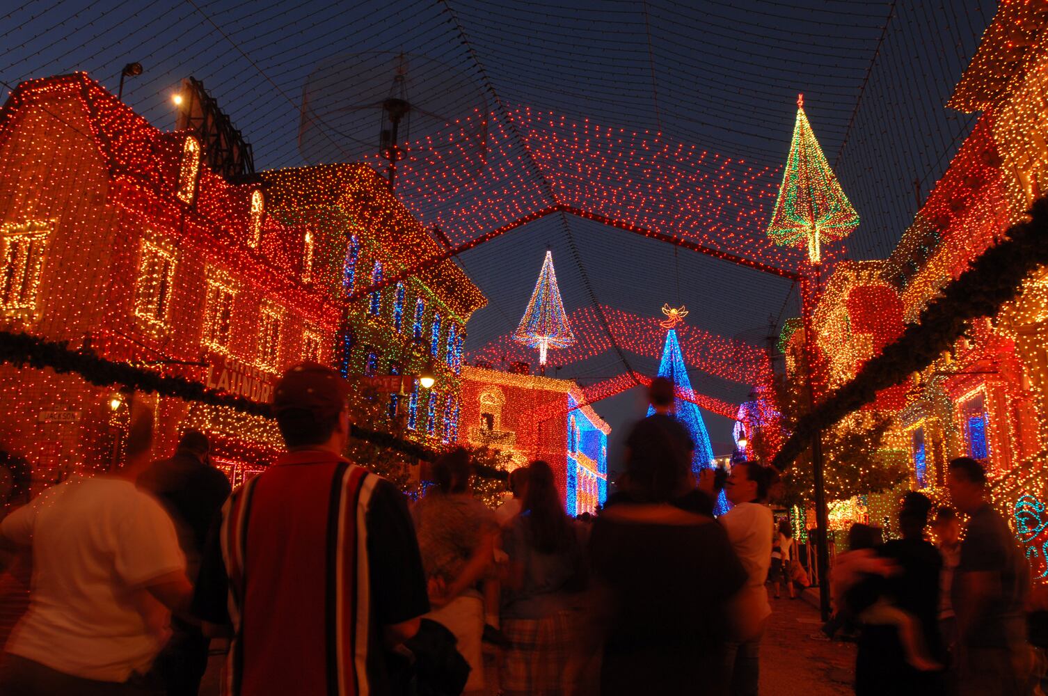 Osborne Family Spectacle of Dancing Lights at Disney's Hollywood Studios
