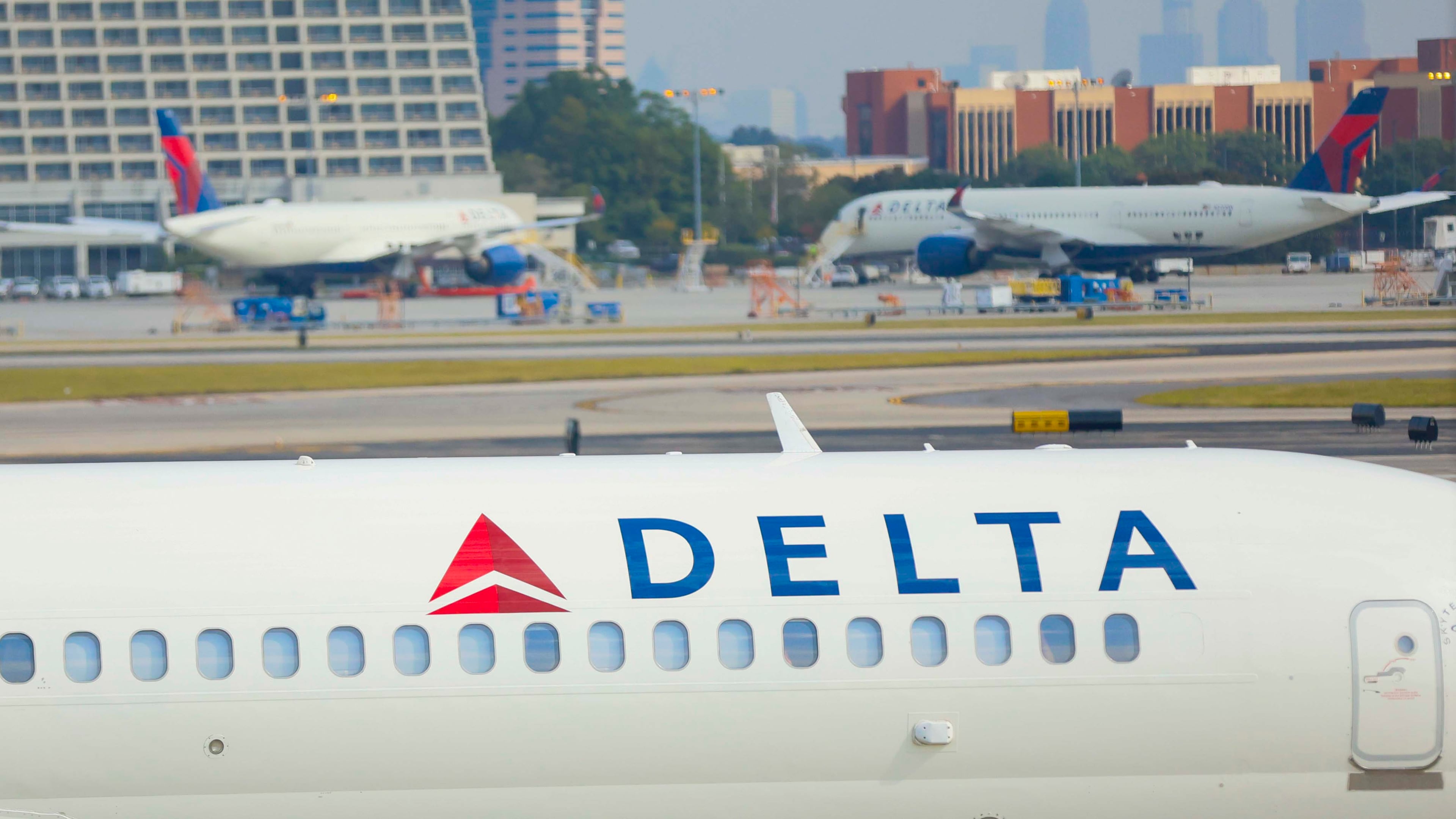 Delta Air Lines is one of the more prominent companies to push for the reopening of the government. (Miguel Martinez/AJC)