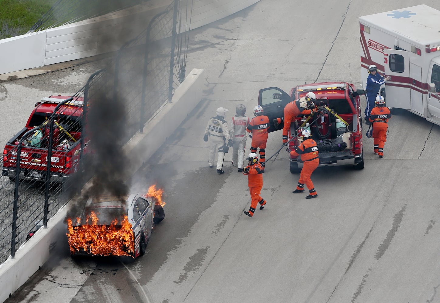Earnhardt Jr. finishes last after crash