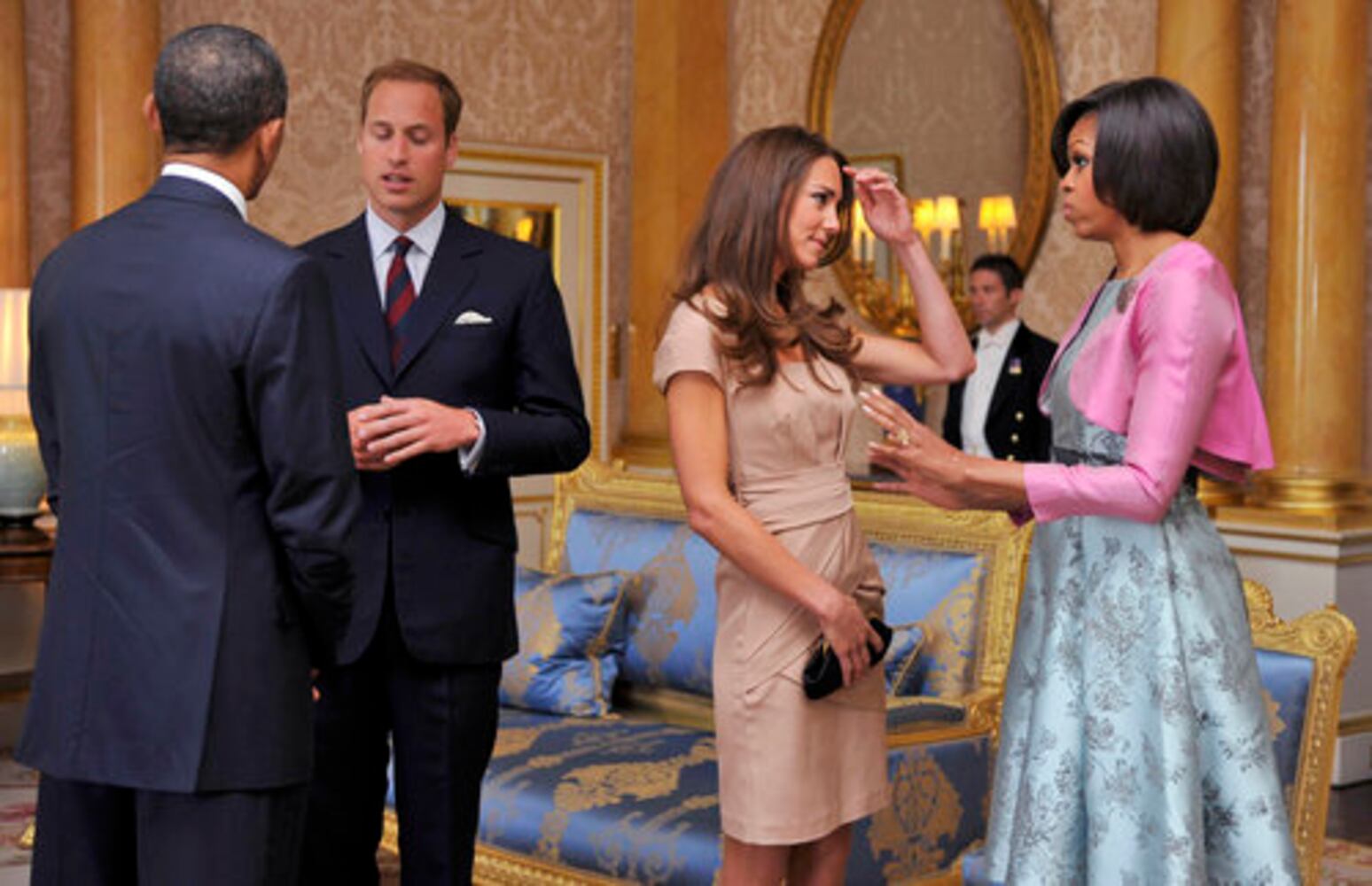 Obamas visit Buckingham Palace