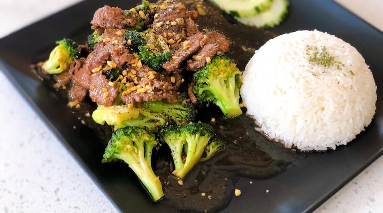 Sweet Octopus’ Garlic Pepper Beef
Courtesy of Narabhatra Bimbameka